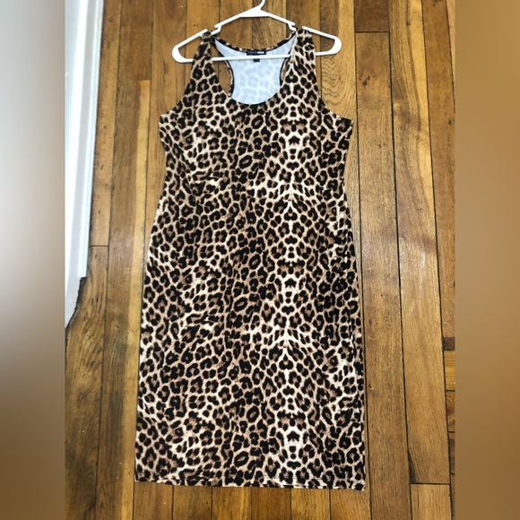 Midi dress - Picture 9 of 9